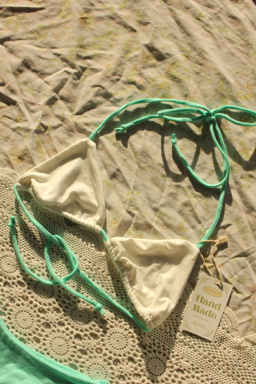 Bermuda bikini top
